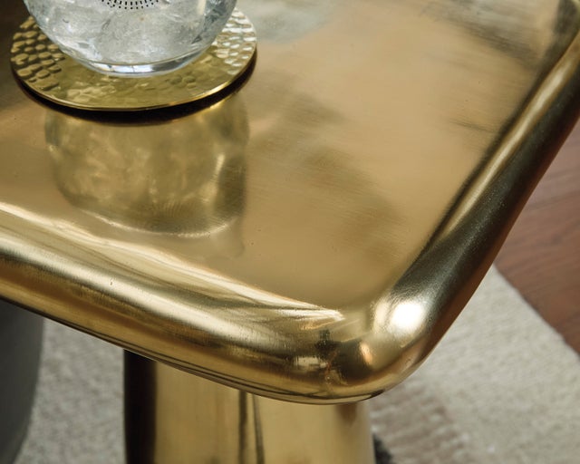 Ashley A4000717 - Accent Table