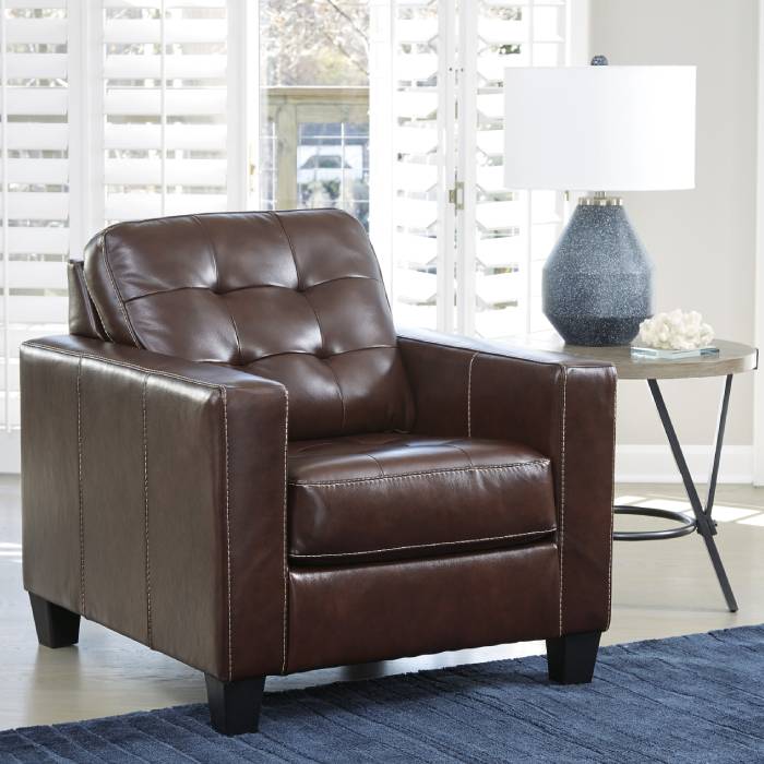 Altonbury Walnut Chair | 8750420