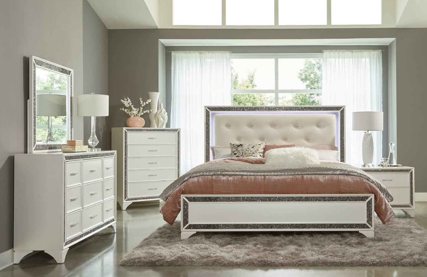 1572W Bedroom-Salon Collection