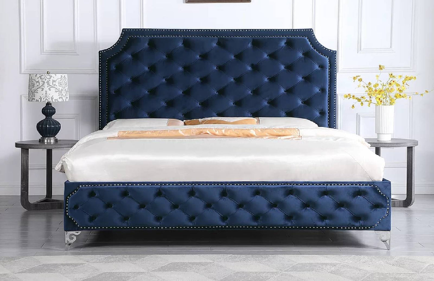 B830 Leilah (Blue)
