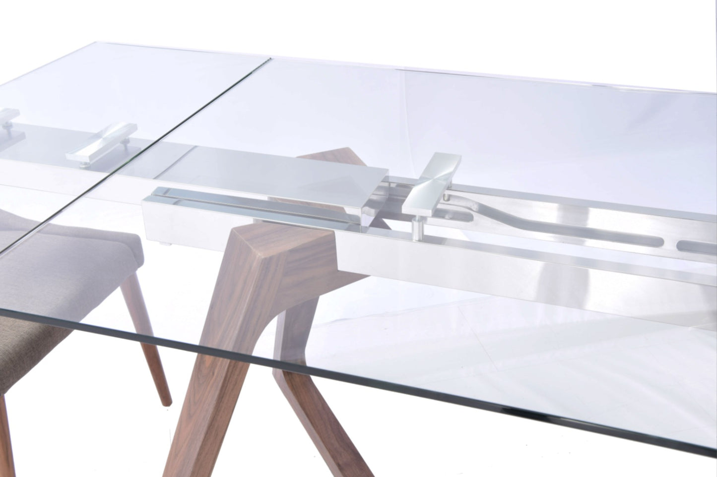 8811 Table and 941 Chairs