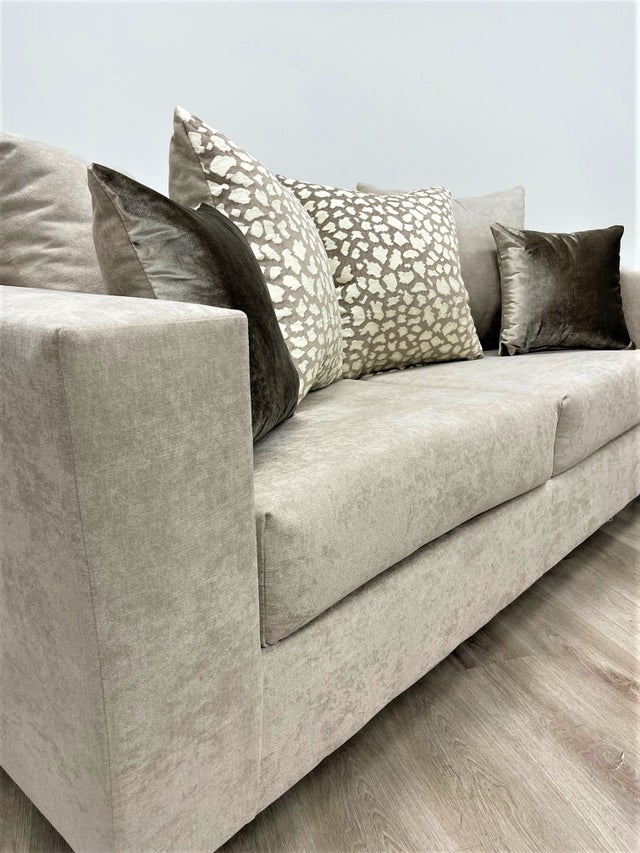 110-Hollywood Beige Sofa & Loveseat