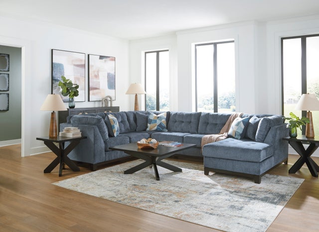 Ashley 330-03 - Sectional **NEW ARRIVAL**