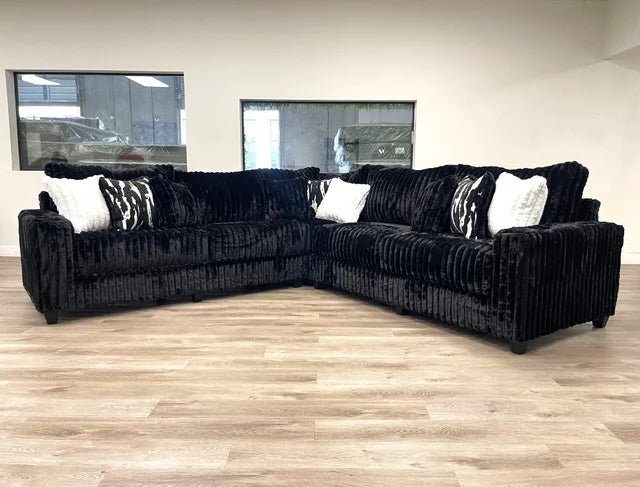 9600 - Black Sectional **NEW ARRIVAL**