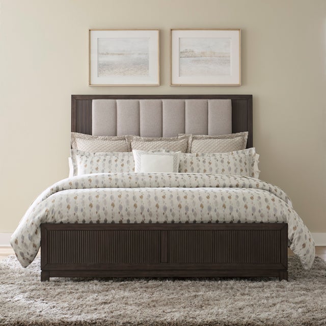 313 - 4PC Bedroom Set (Queen )