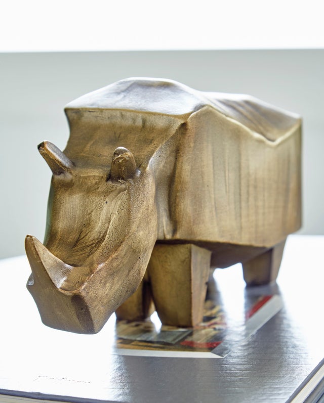 Ashley A2000665 - Sculpture