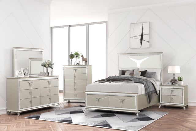 Master 4pc or 5pc Bedroom Set - Queen, King