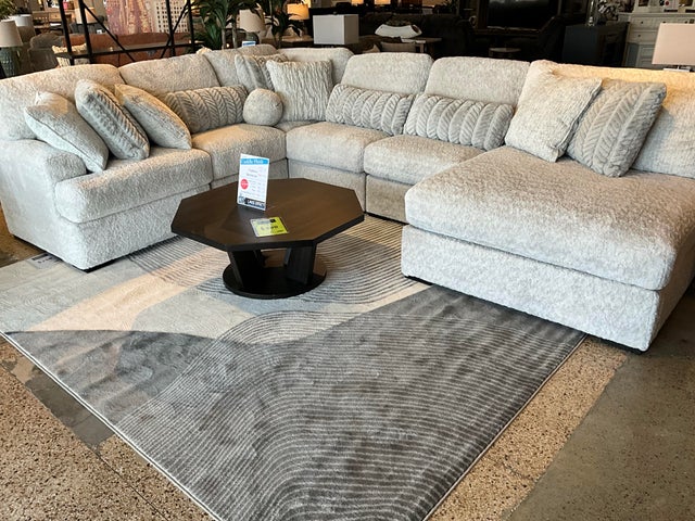 Ashley 591-06 - Sectional *OVERSIZED*