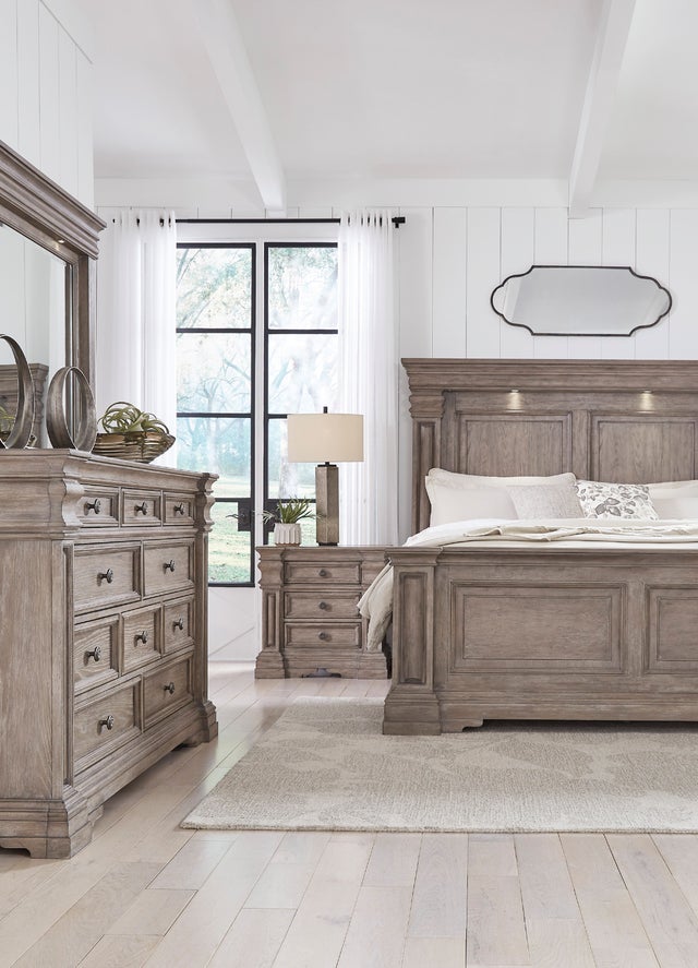 Ashley B916 5PC Bedroom Set, Queen & King