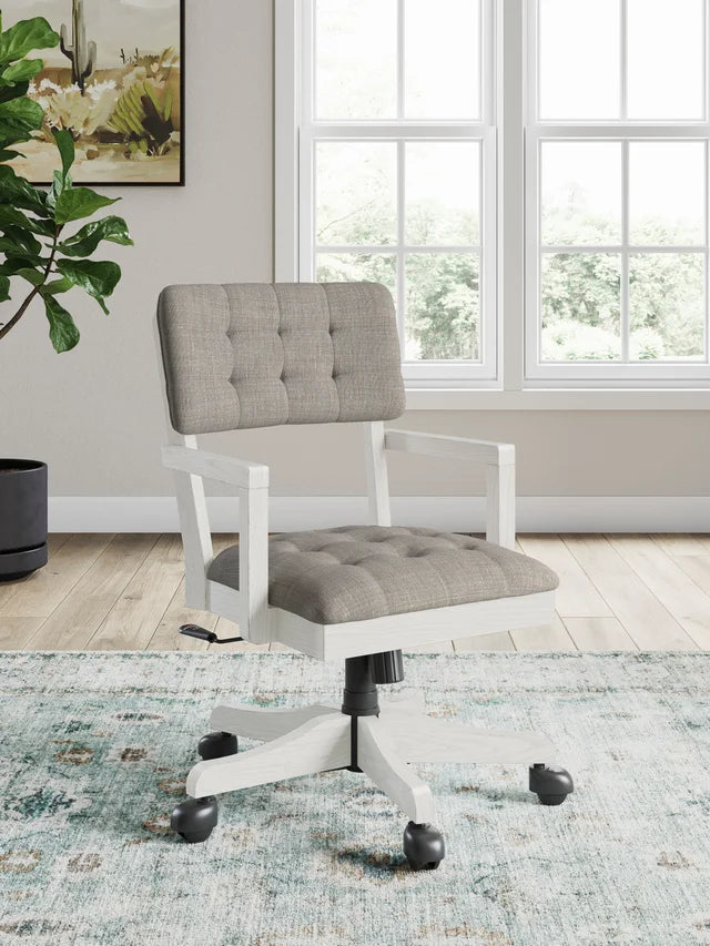 H742-01A - Office Chair **NEW ARRIVAL**