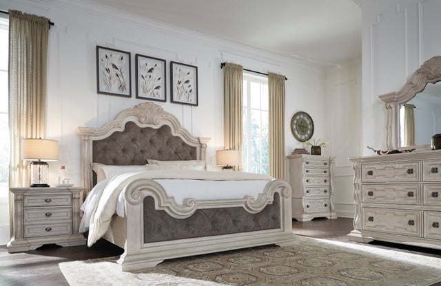 B948 - 5pc Bedroom Set - Queen, King