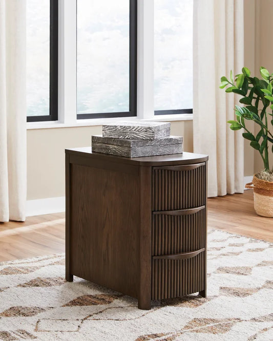 Ashley T208-217 - End Table (USB-A / USB-C Ports) **NEW ARRIVAL**