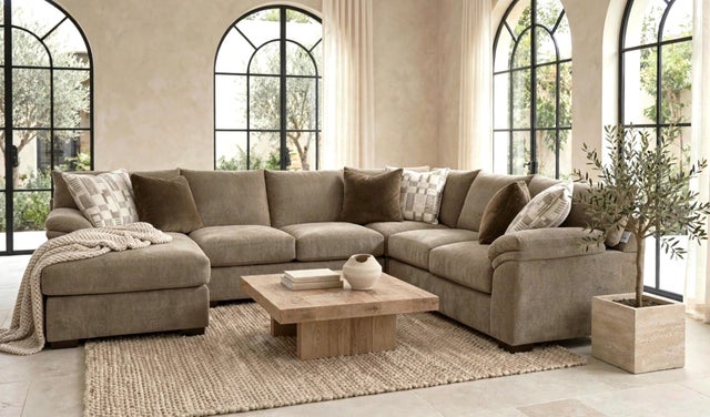 7808 Cafe Sectional **NEW ARRIVAL**