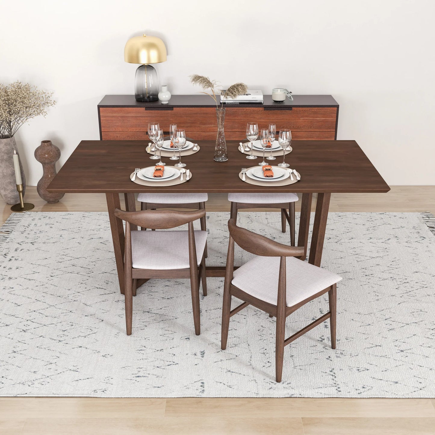 Rolda Dining set with 4 Winston Dining Chairs (Beige Fabric)